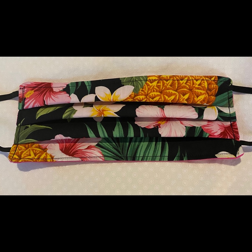 Fun Hawaiian print cotton non-medical mask